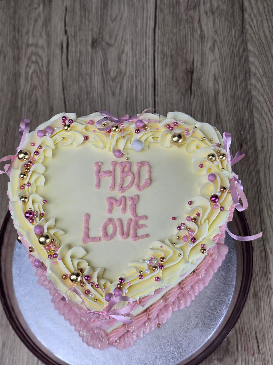 Pearl Luxe Cake