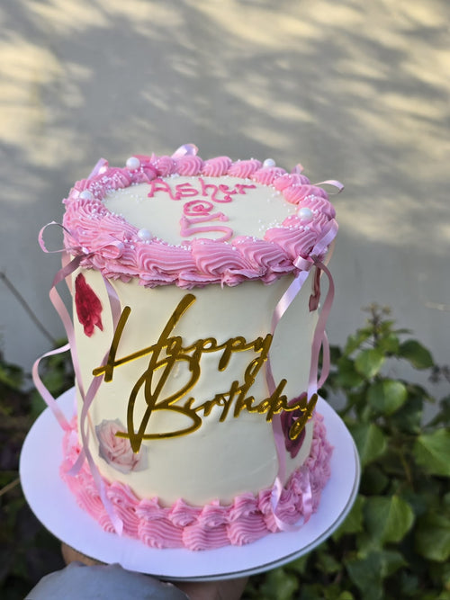 Bow Vintage Cake